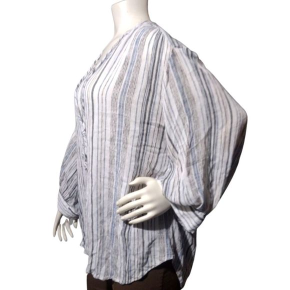 Karen Kane Oversized Blouse Light Flowy V-Neck - Picture 1 of 6